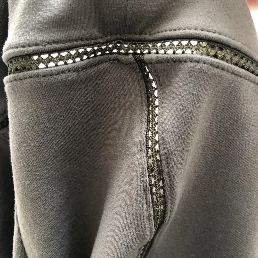 DAVID LERNER Gray Athleisure Workout Athletic Leggings Open Crochet Lace… - Picture 4 of 9